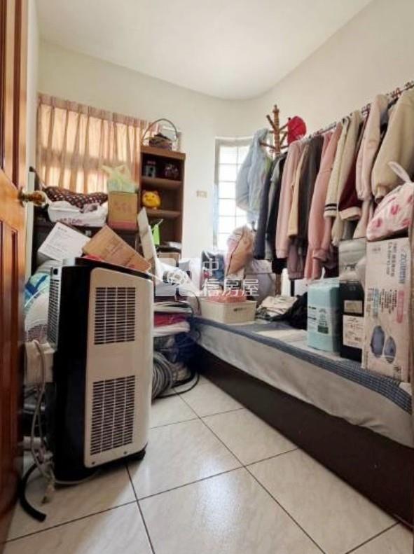 中壢近家樂福~精美電梯四房車房屋室內格局與周邊環境