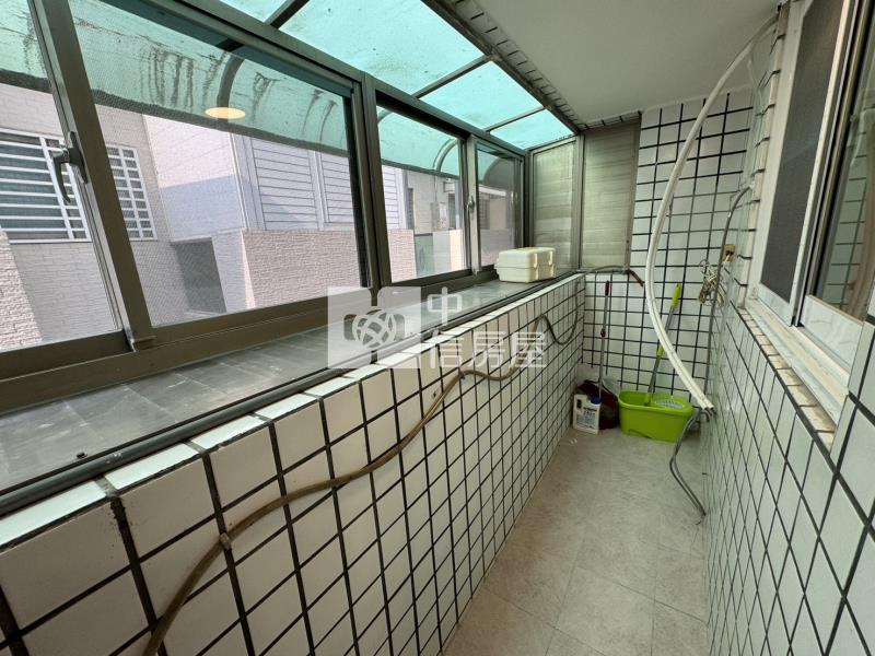 品富天廈典雅三房寓房屋室內格局與周邊環境