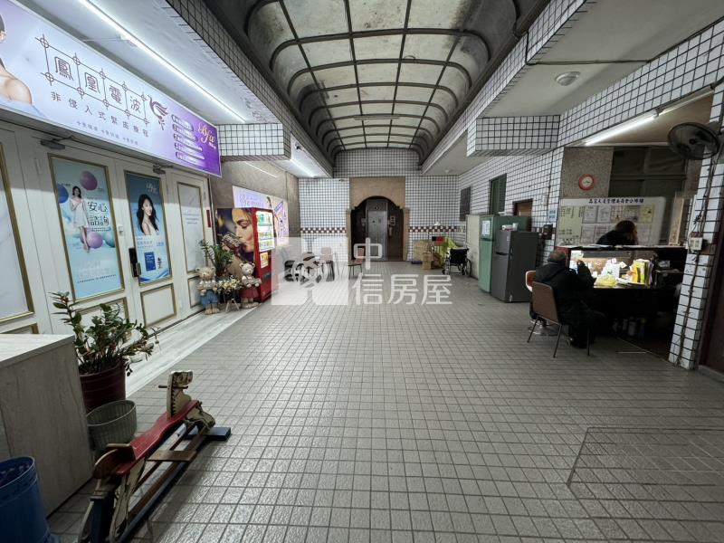 品富天廈典雅三房寓房屋室內格局與周邊環境