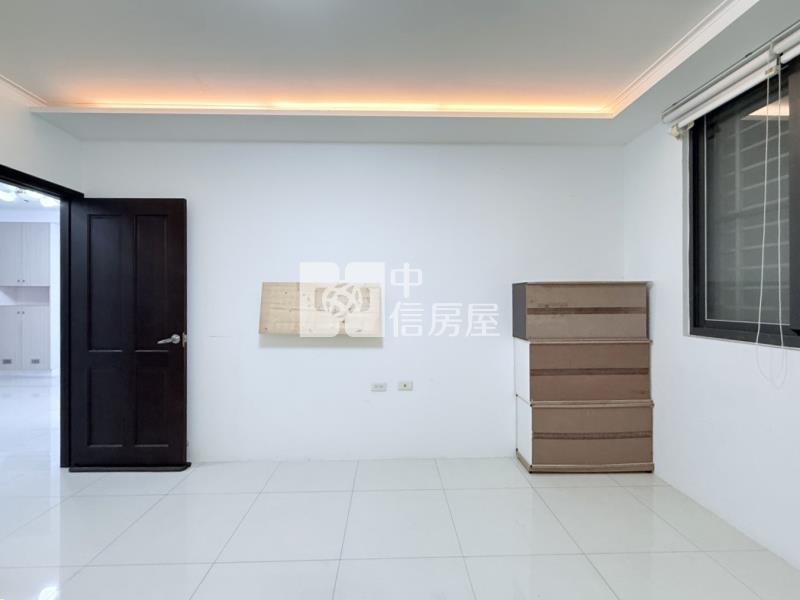 摩登世紀大二房電寓房屋室內格局與周邊環境