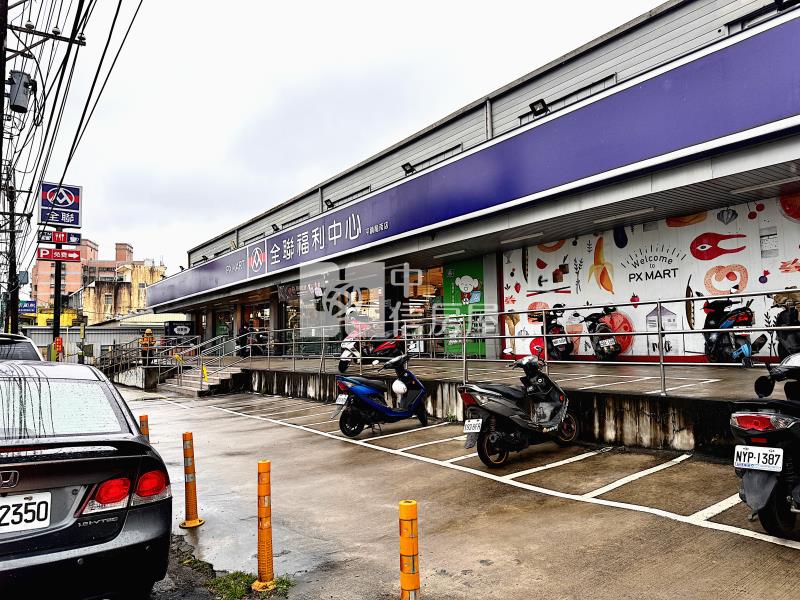 平鎮東安整新大面寬透店房屋室內格局與周邊環境