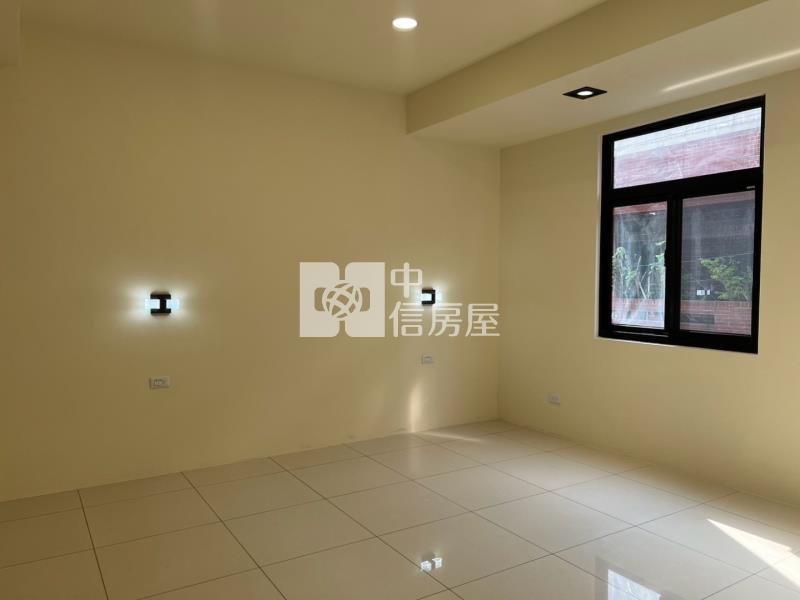 中壢國民運動中心新整透天房屋室內格局與周邊環境