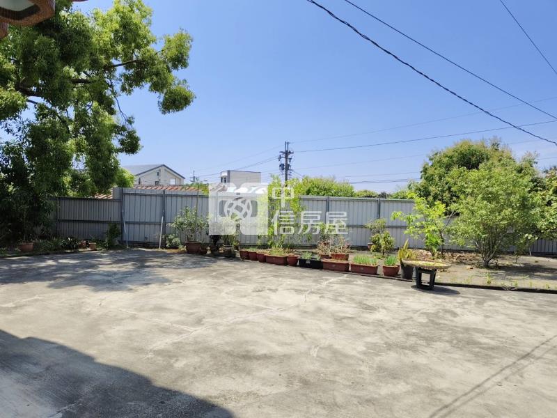 近山上花園水道休閒大宅院房屋室內格局與周邊環境