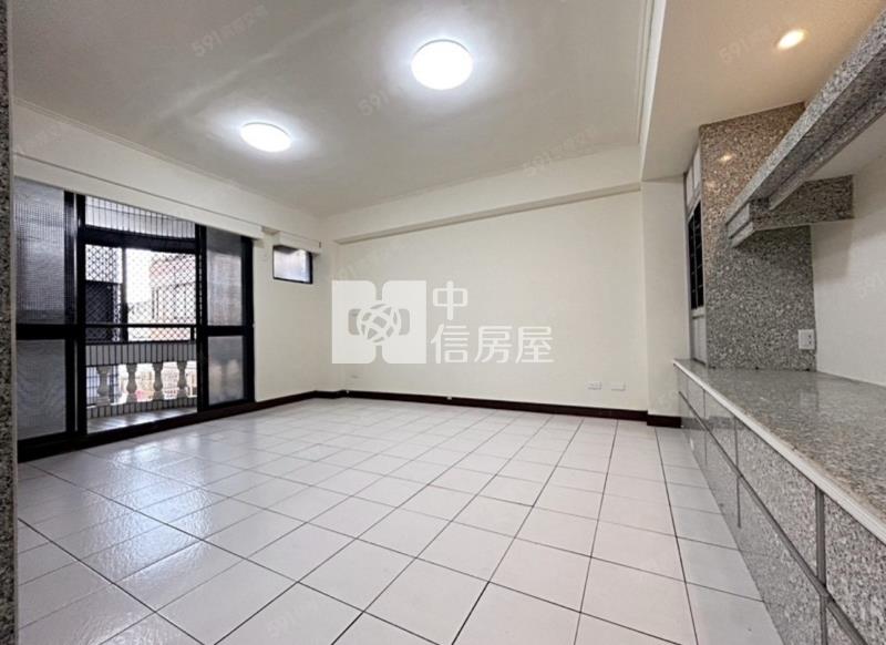 西屯文華高中旁低總價三房房屋室內格局與周邊環境