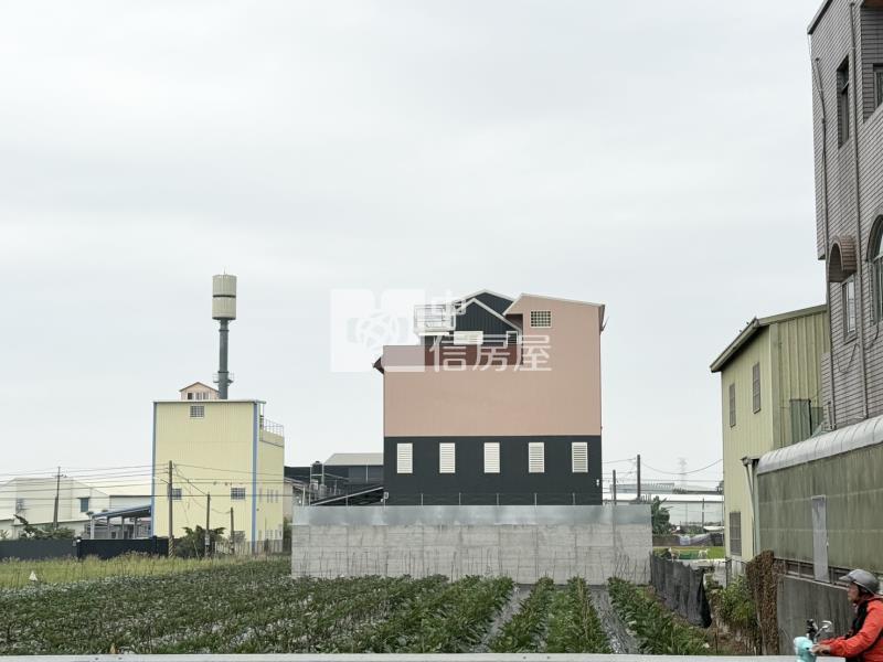 和發工業區旁都計內農地房屋室內格局與周邊環境