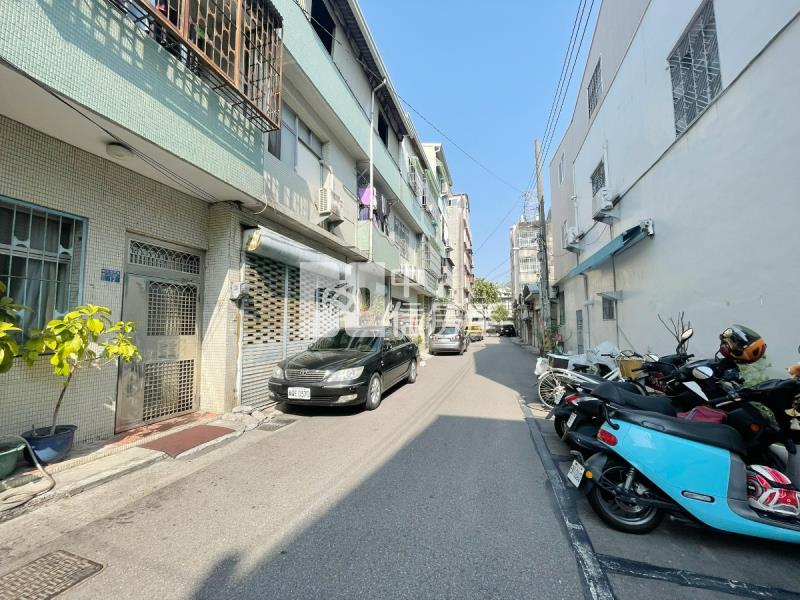 崇倫國中稀有孝親透天房屋室內格局與周邊環境