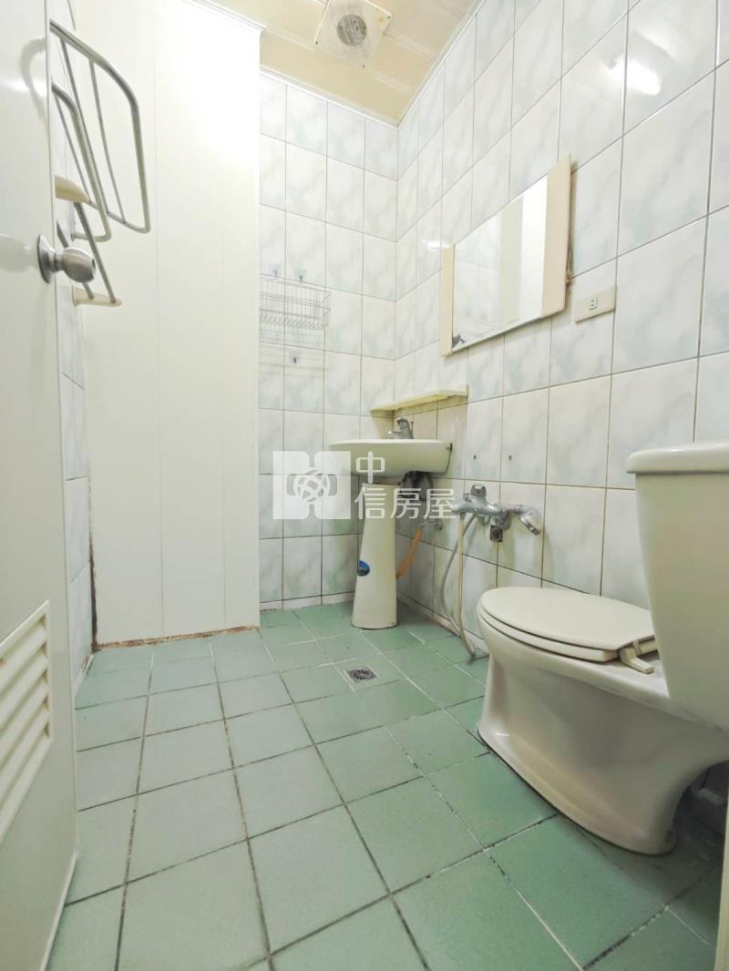 大里老街震後臨路透天房屋室內格局與周邊環境