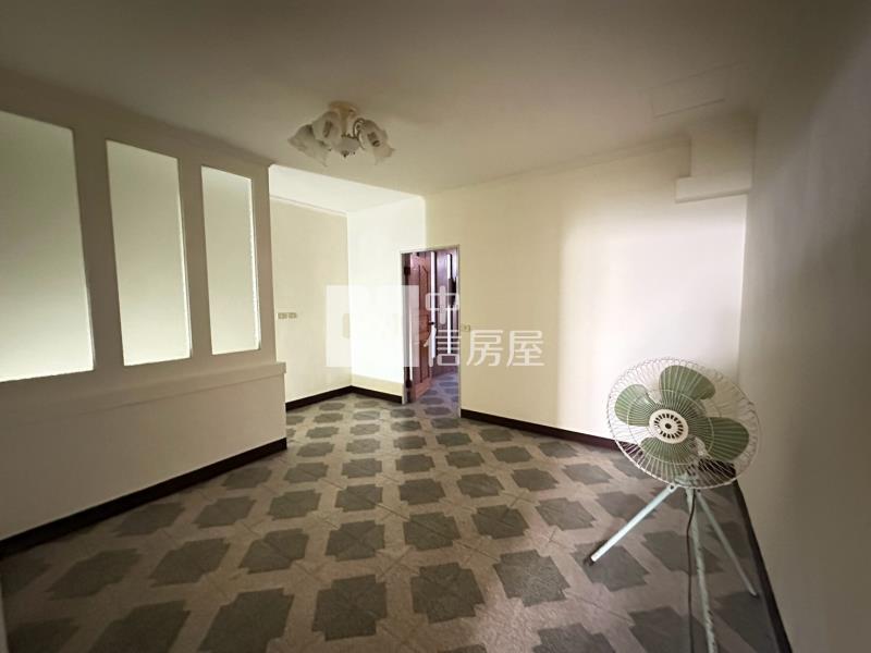 A21稀有低總價透天房屋室內格局與周邊環境