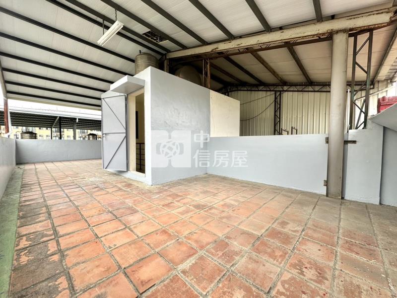 大里成功國中大車庫美墅房屋室內格局與周邊環境