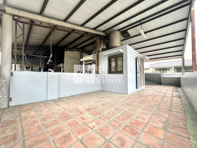 大里成功國中大車庫美墅房屋室內格局與周邊環境