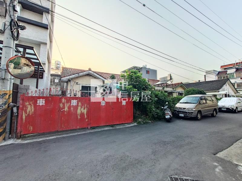 太平@雙併大戶.建商的最愛@面寬23米.6米路 出價來談房屋室內格局與周邊環境