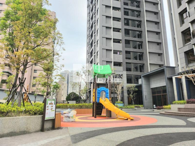 曜昇詠恆兩房平車電寓房屋室內格局與周邊環境