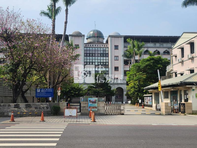 貴族范兒幻想的物理尺寸房屋室內格局與周邊環境