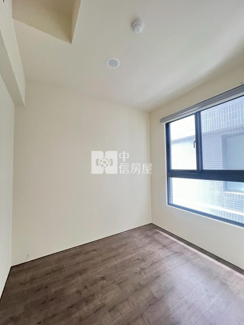 四月泊樂二房+平車房屋室內格局與周邊環境