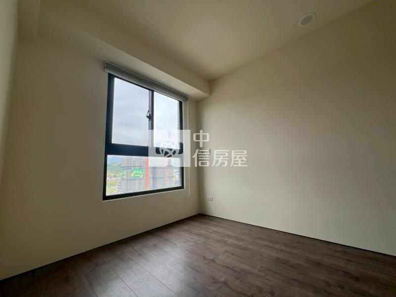 四月泊樂二房+平車房屋室內格局與周邊環境