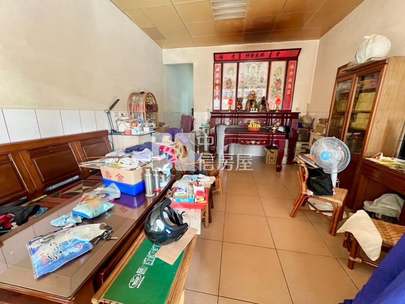 太平臨路透天店面房屋室內格局與周邊環境