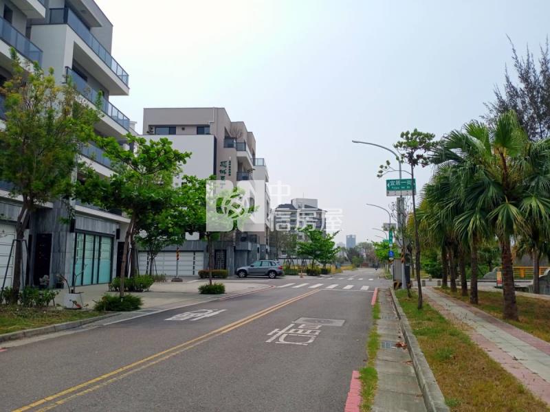 九份子住六三角窗建地房屋室內格局與周邊環境
