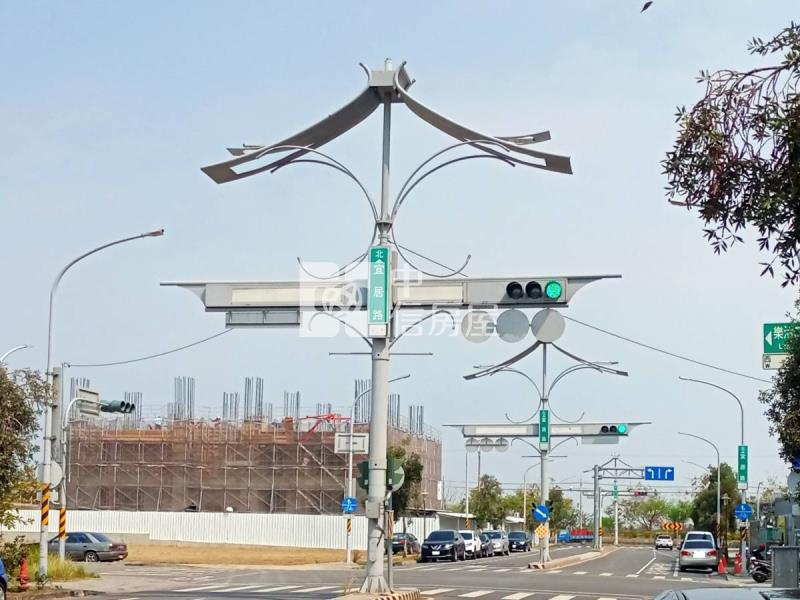 九份子住六三角窗建地房屋室內格局與周邊環境