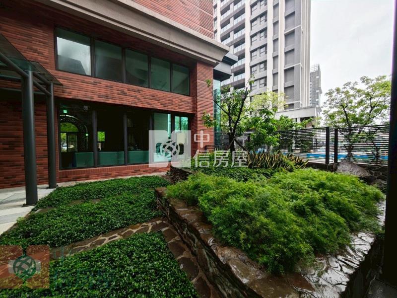 中路特區【君邑富域】藝術建築露台戶房屋室內格局與周邊環境