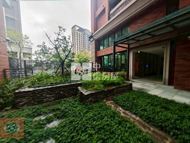 中路特區【君邑富域】藝術建築露台戶房屋室內格局與周邊環境