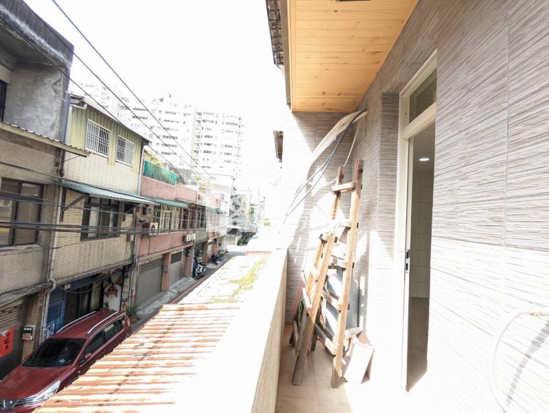八德監理站低樓層大三房整新美寓房屋室內格局與周邊環境