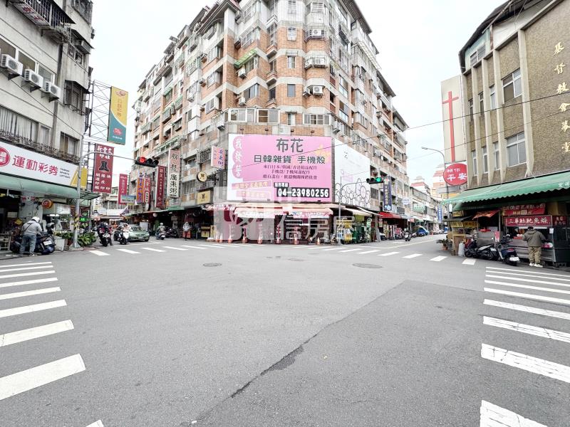 中國醫永興商圈熱鬧1-3樓金店+車位房屋室內格局與周邊環境