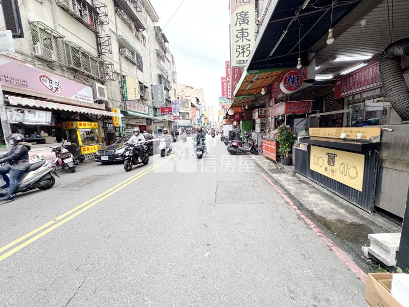 中國醫永興商圈熱鬧1-3樓金店+車位房屋室內格局與周邊環境