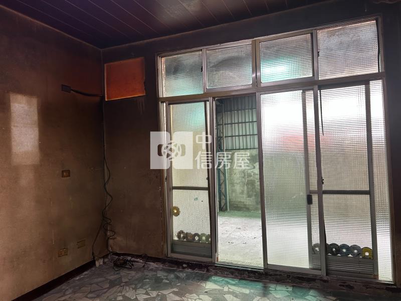 近商60義安街待整理大地坪透天房屋室內格局與周邊環境
