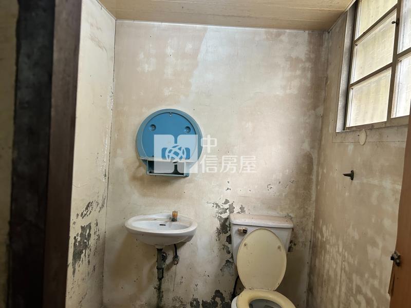 近商60義安街待整理大地坪透天房屋室內格局與周邊環境