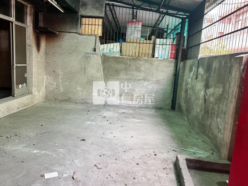 近商60義安街待整理大地坪透天房屋室內格局與周邊環境