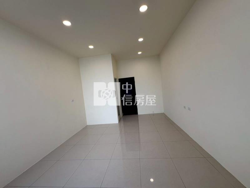 鳳甲商圈臨路全屋翻新透天房屋室內格局與周邊環境