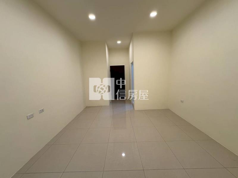 鳳甲商圈臨路全屋翻新透天房屋室內格局與周邊環境
