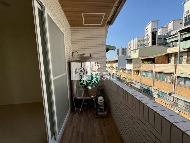 鳳甲商圈臨路全屋翻新透天房屋室內格局與周邊環境