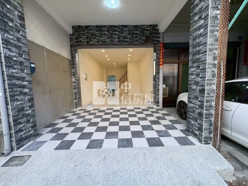 鳳甲商圈臨路全屋翻新透天房屋室內格局與周邊環境