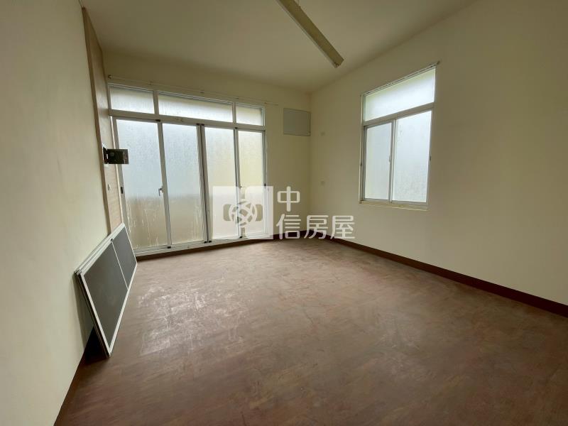 廣東商圈邊間新整透天房屋室內格局與周邊環境