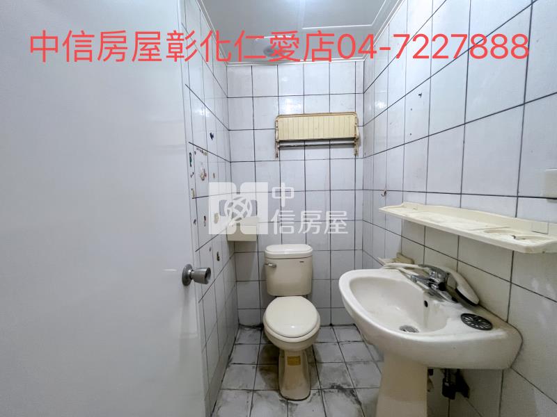 金馬大鎮車位三房房屋室內格局與周邊環境