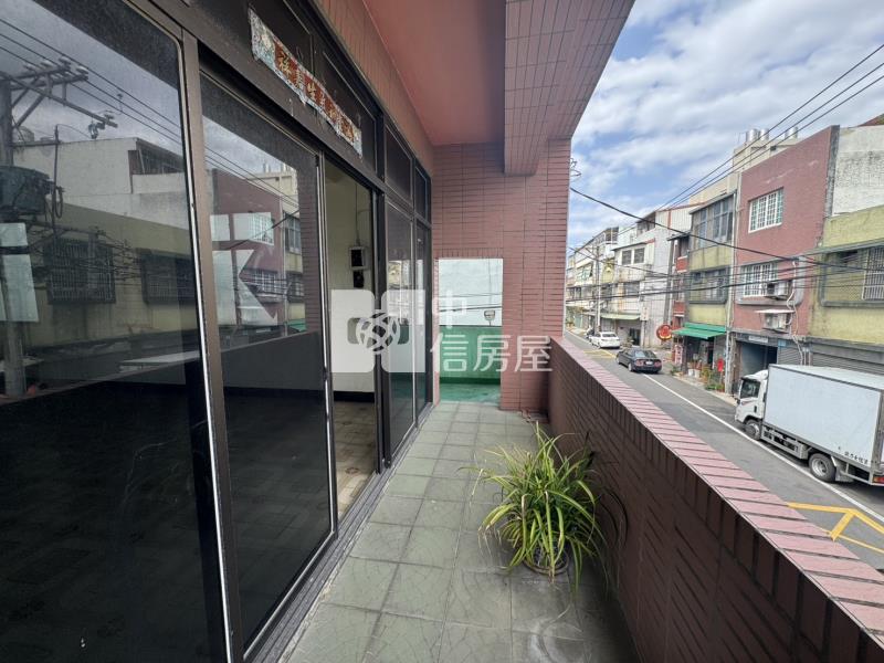 龍岡圓環大地坪獨棟透天房屋室內格局與周邊環境