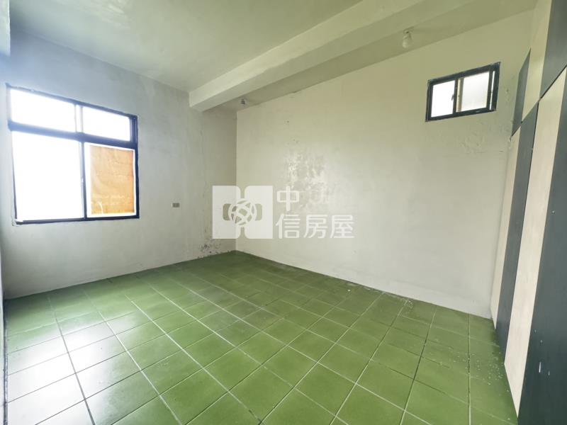 龍岡圓環大地坪獨棟透天房屋室內格局與周邊環境