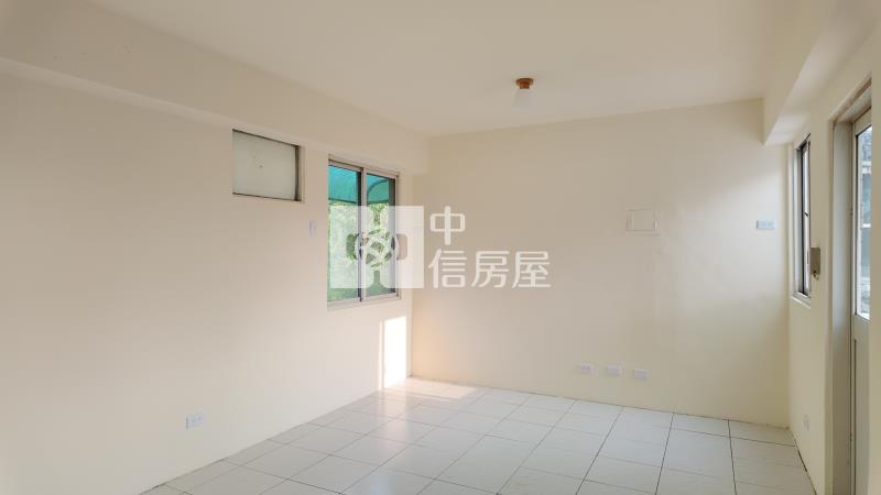 君臨別墅 ★影音空拍只在中信嘉義玉山店房屋室內格局與周邊環境