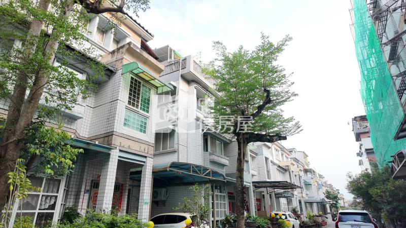 君臨別墅 ★影音空拍只在中信嘉義玉山店房屋室內格局與周邊環境