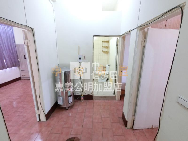 自強街田字型別墅房屋室內格局與周邊環境