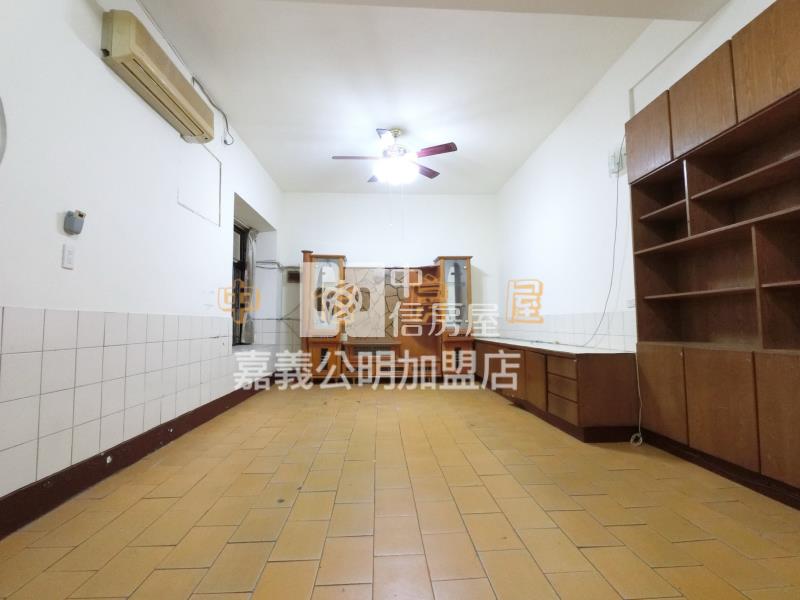 自強街田字型別墅房屋室內格局與周邊環境