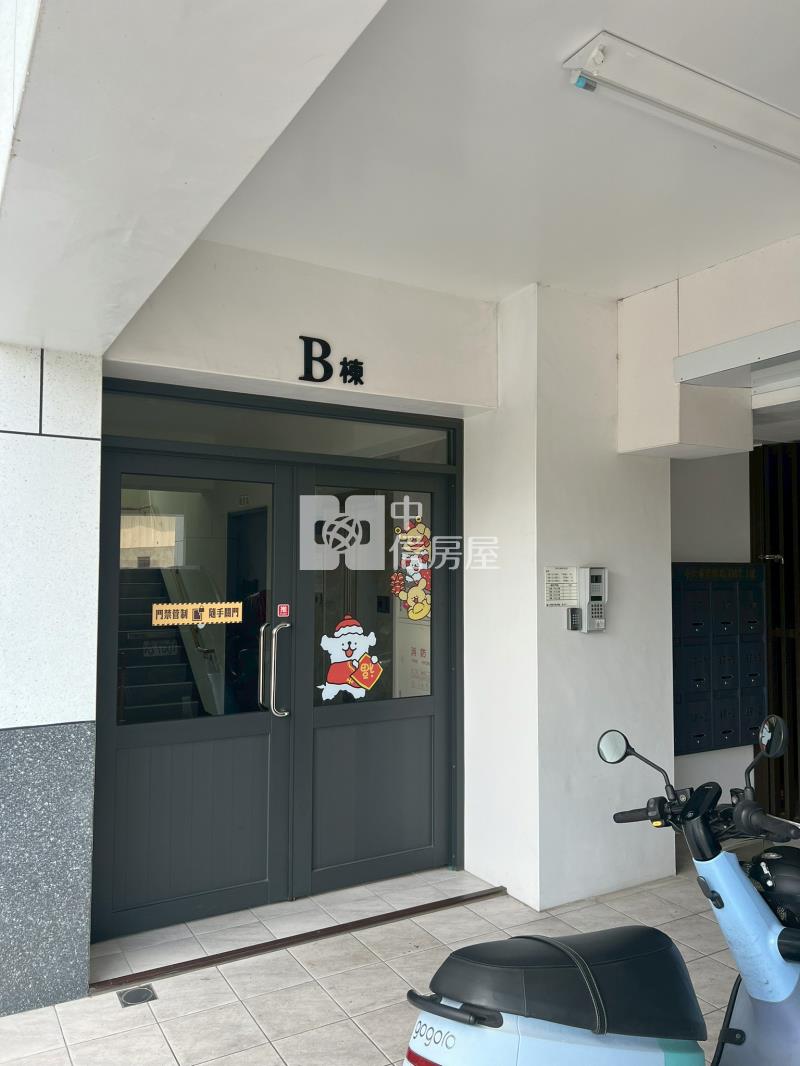 斗六精美裝潢車位華廈房屋室內格局與周邊環境