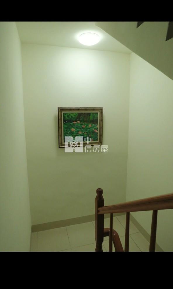 桃園春日路13間套房透天房屋室內格局與周邊環境