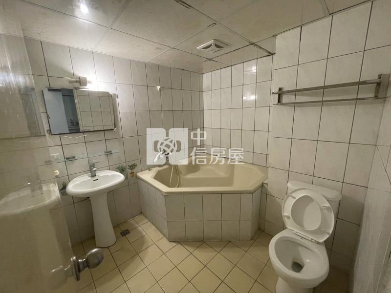 E2-1逸軒套房房屋室內格局與周邊環境