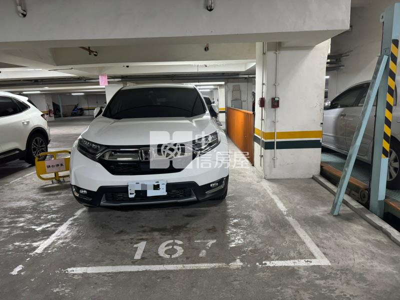 南屯捷運空中花園視野美四房雙車房屋室內格局與周邊環境