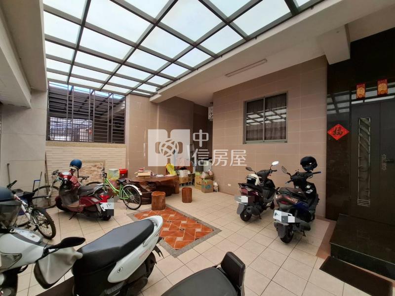 內埔義大電梯雙車墅房屋室內格局與周邊環境