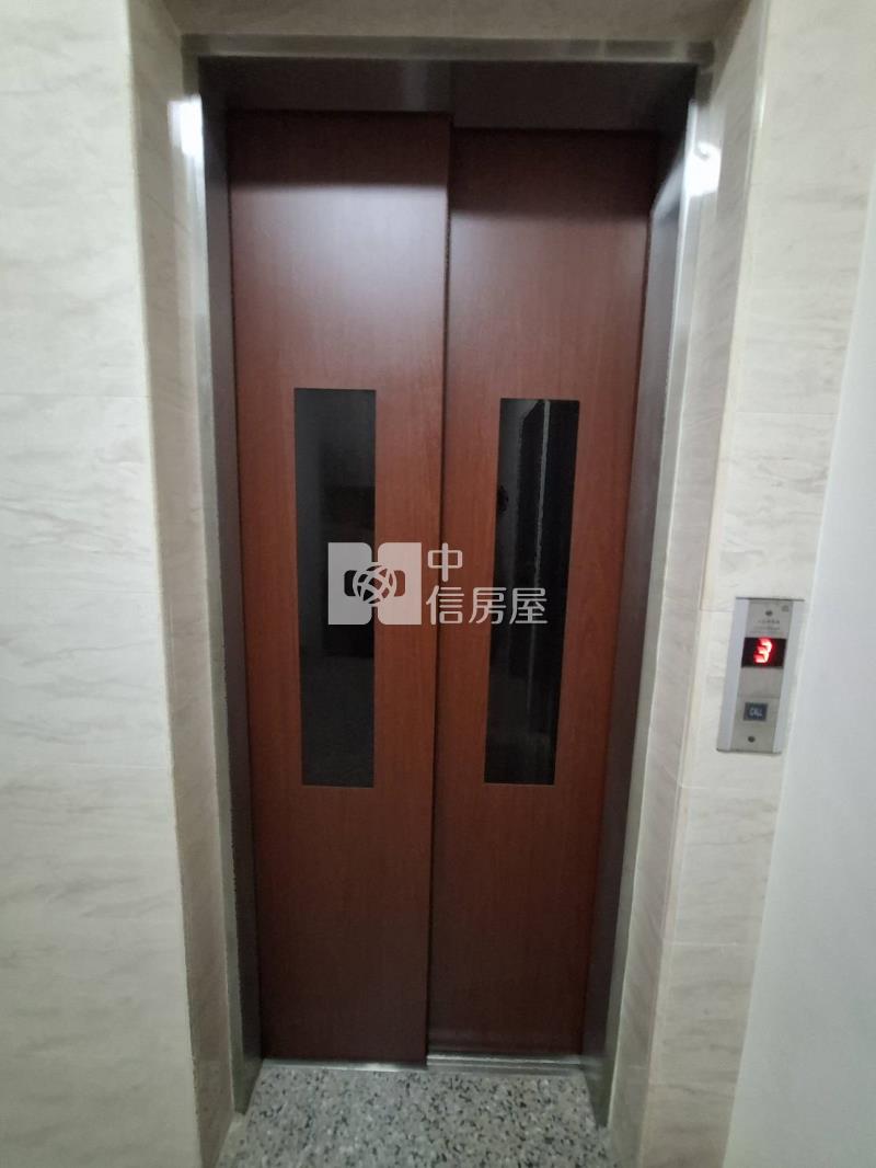 內埔義大電梯雙車墅房屋室內格局與周邊環境