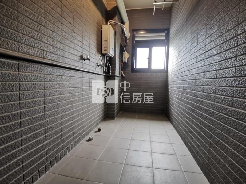 大溪埔頂公園屋齡新景觀3房車房屋室內格局與周邊環境