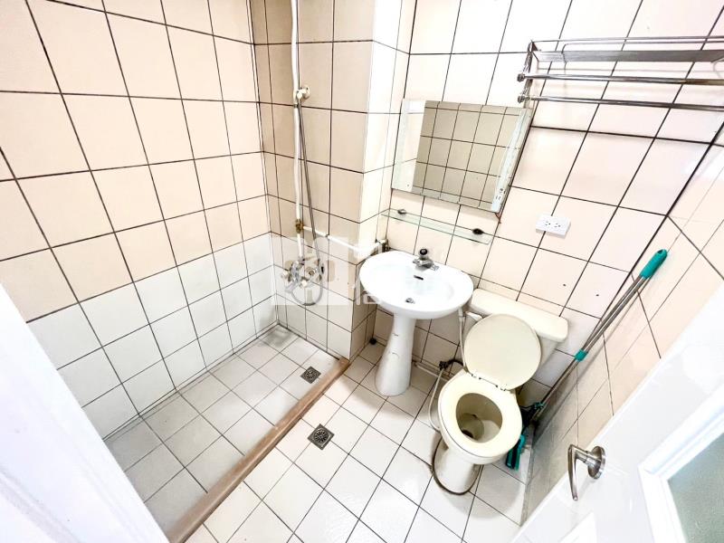 厚生新紀元房屋室內格局與周邊環境